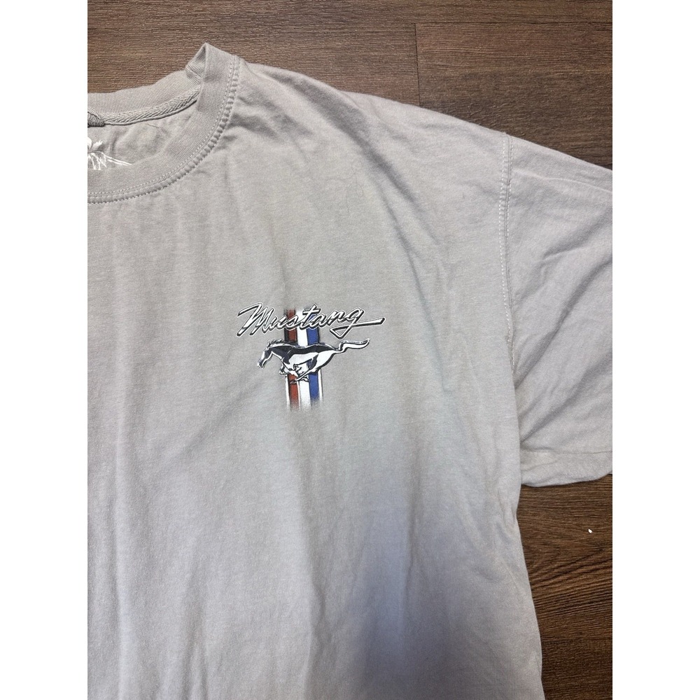 Newport Blue Mustang Shirt Mens XXL Gray Graphic Muscle Car Unleashed Ford - Picture 3 of 8